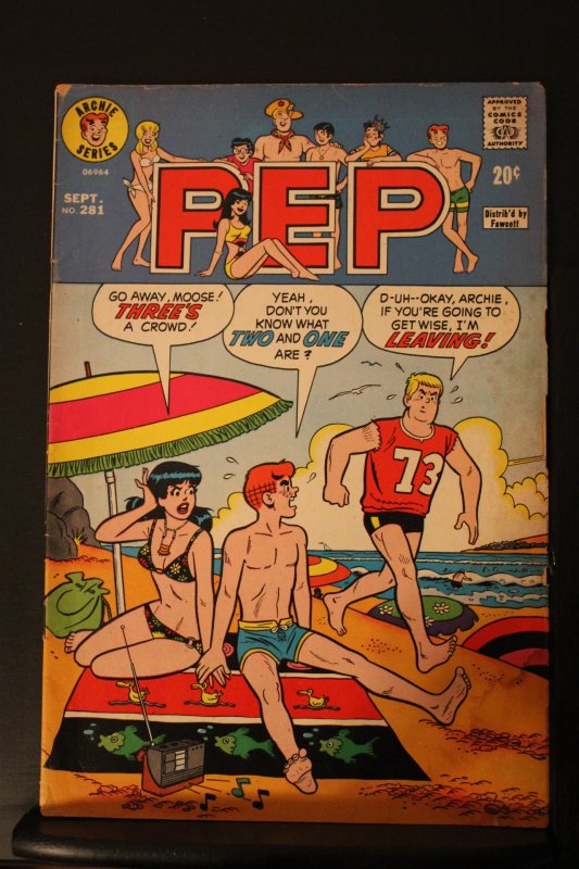 Pep #281 (1973) Mid-Grade FN Archie and Veronica Sunbathing at beach, Moose wow!