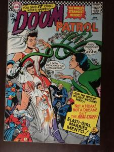 DOOM PATROL! #104 WEDDING ISSUE! BRIGHT VF MENTO! ELASTI-GIRL!