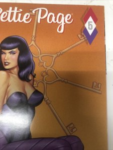 Bettie Page (2017) # 5 (VF/NM) Variant Cover • David Avallone • Wade • Dynamite