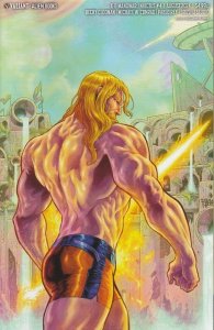 X-O Manowar: Invictus #4B VF/NM ; Valiant | Alien Books Swimsuit Variant