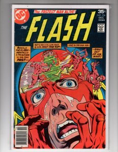 The Flash #256 (1977) 'PRISONER OF THE PAST! / ID#19