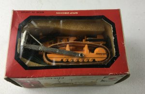 GRIP ZECHIN JAPAN 4 TRUCKS D5 BULLDOZER CATERPILLAR RAKEDOZER 920  DIECAST NIB