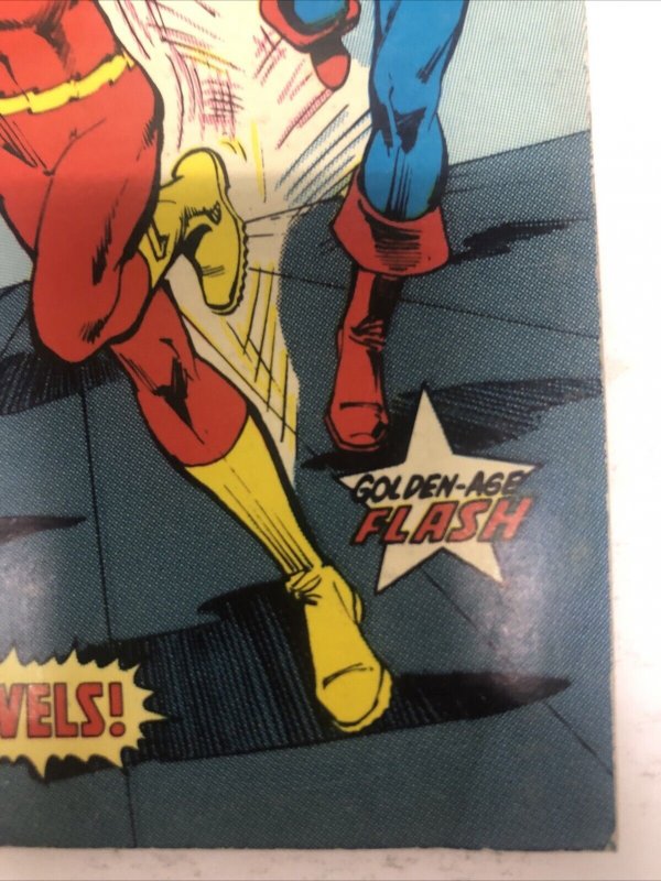 Blue Ribbon Digest : Flash And His Friends (1981) # 24 • DC Comics • Action