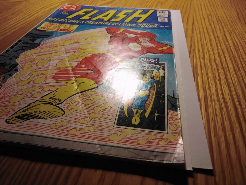 The Flash #307 Newsstand Edition (1982)