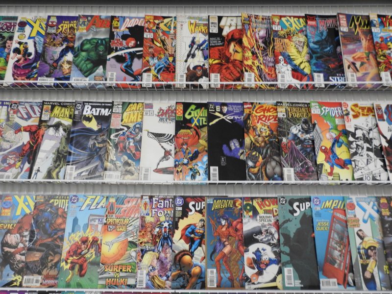 Huge Lot 190+ Comics W/ Venom, Ghost Rider, Spider-Man, Flash+ Avg Fine Cond!!