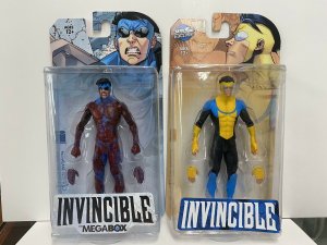 INVINCIBLE SKYBOUND MEGABOX BLOODY Exclusive SET Mcfarlane Fig MIP SEALED 2017