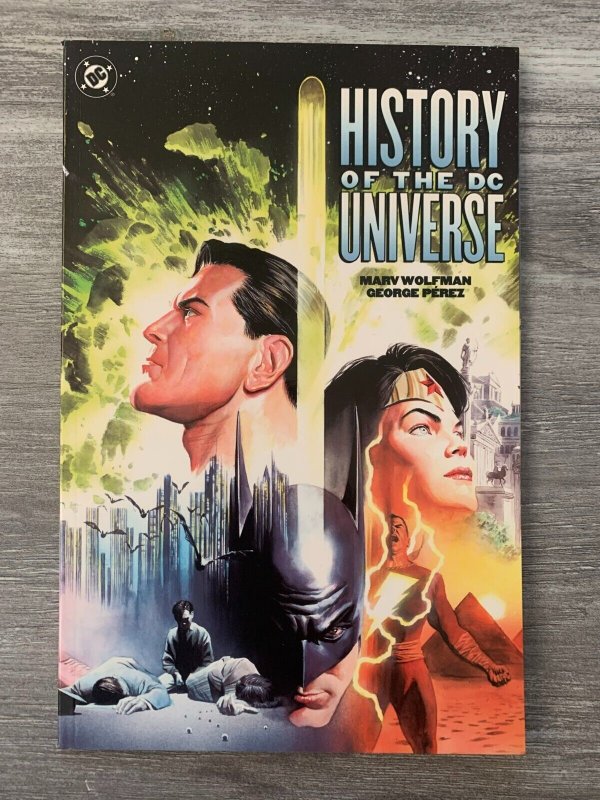 2002 HISTORY OF THE DC UNIVERSE George Perez SC VF 8.0 Alex Ross Cover 1st DC