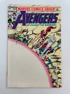 Avengers # 233 VF Marvel Comic Book Hulk Thor Captain America Iron Man 10 J245