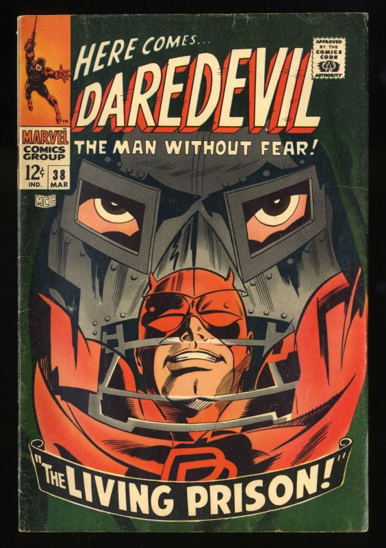 Daredevil #38 VG+ 4.5 vs. Dr. Doom! Gene Colan Cover!