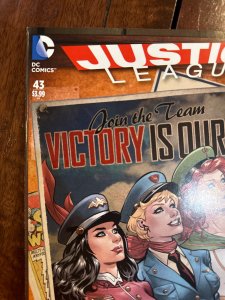 Justice League #43 Variant Cover (2015)