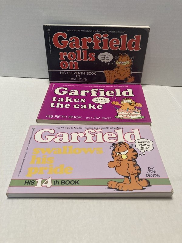 Garfield Comic Book Collection  Lot Of 14 (2064)