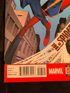 AMAZING SPIDER-MAN (2014) #7 VF/NM 1st print 1st SPIDER-VERSE UK Marvel Comics