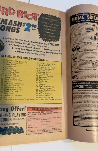 The Avengers #25 (1966) classic key Dr Doom cover Some tanning/ small chip cover