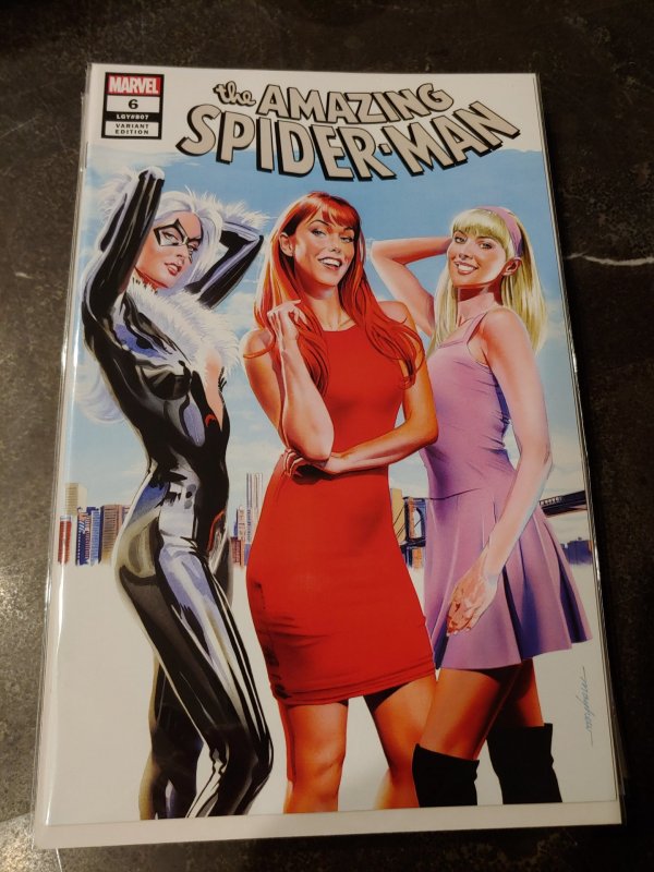 The Amazing Spider-Man #6 NYCC Unknown Comics Mike Mayhew Variant Marvel