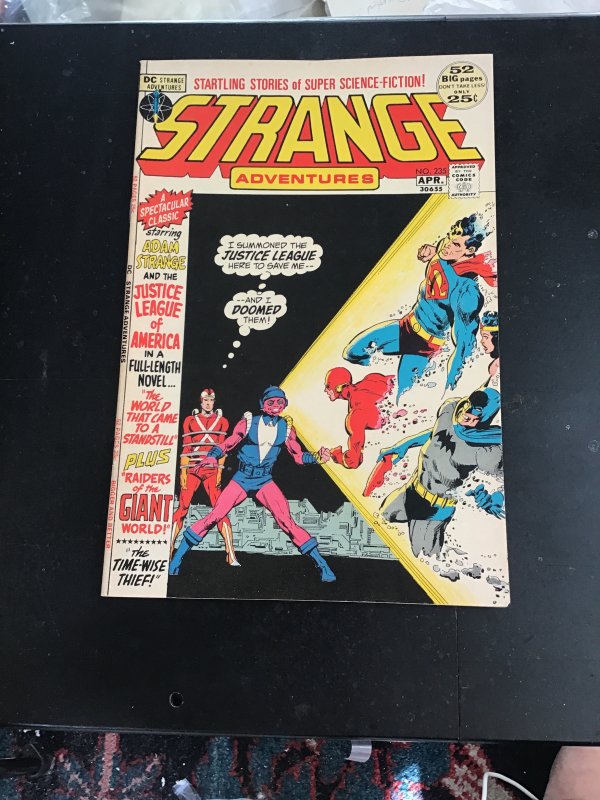 Strange Adventures #235 (1972) Kanjar-Ro vs JLA and Adam Strange! VF;NM Wow!