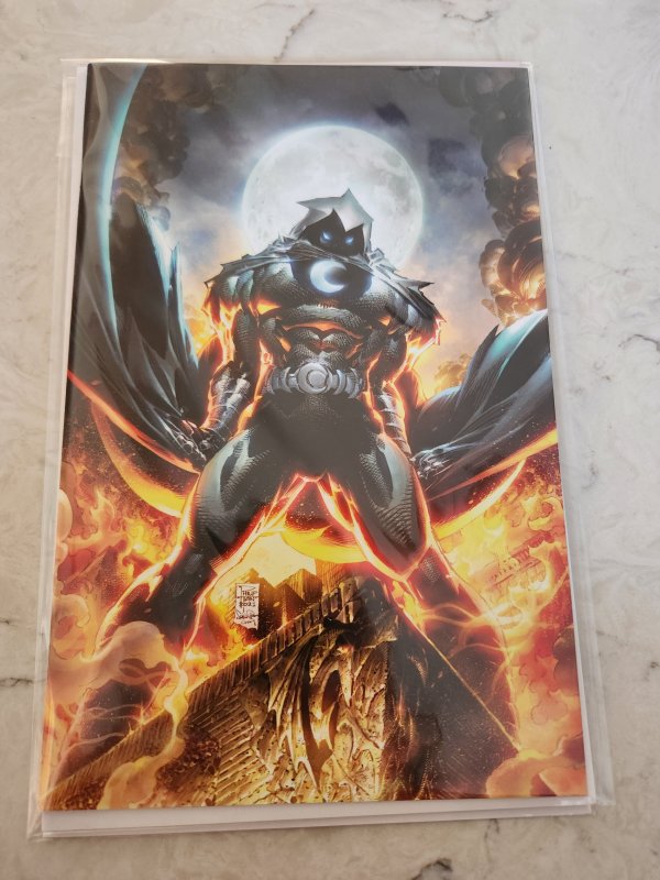 Moon Knight #1 ComicKingdomofCanada.com Exclusive  Philip Tan Virgin Variant