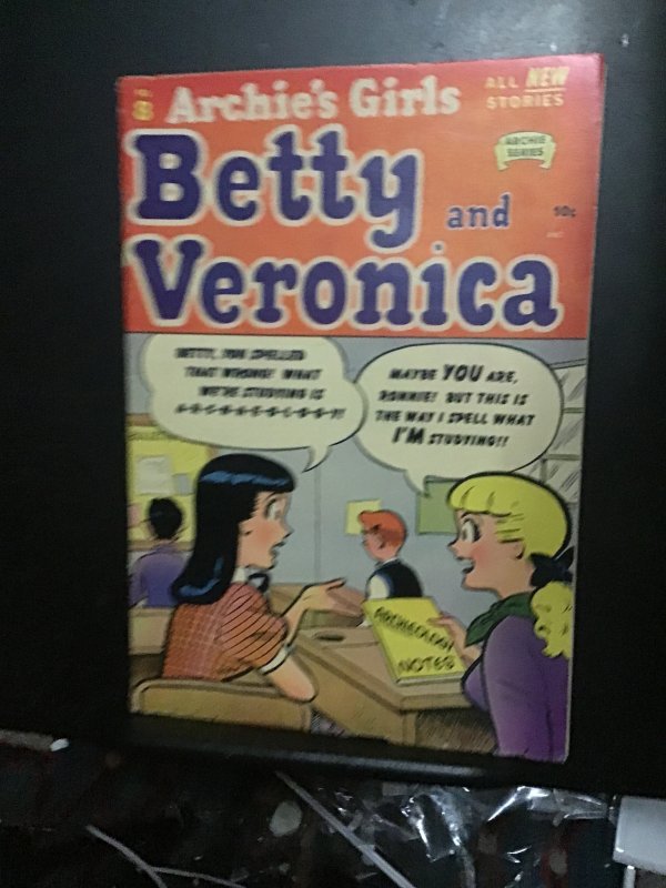 Archie's Girls Betty and Veronica #8 (1950) 8th issue key! FR/GD wow Ton...