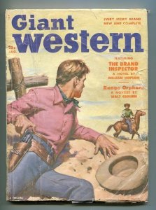 Giant Western-Aug/1952-Western Pulp-Gunfights-Violence-William Hopson-VG