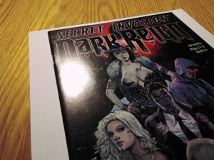 Secret Invasion: Dark Reign Alex Maleev Variant (2009)