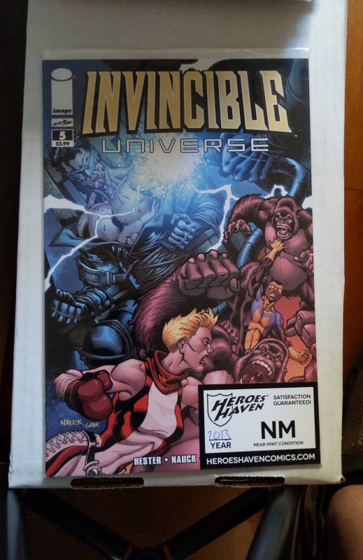 Invincible Universe #5 (2013)