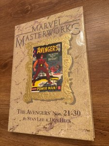 Marvel Masterworks Avengers Volume # 27 Stan Lee Hardcover Comic Book 9 J387