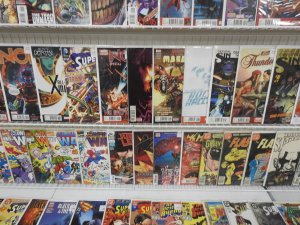 Huge Lot 150+ Comics W/ Superman, Hulk, Fantastic Four, +More AVG VF-