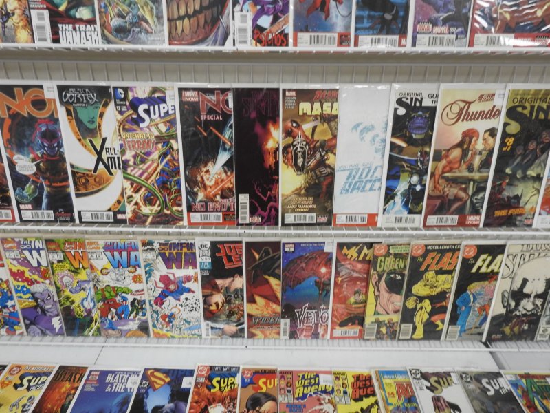 Huge Lot 150+ Comics W/ Superman, Hulk, Fantastic Four, +More AVG VF-