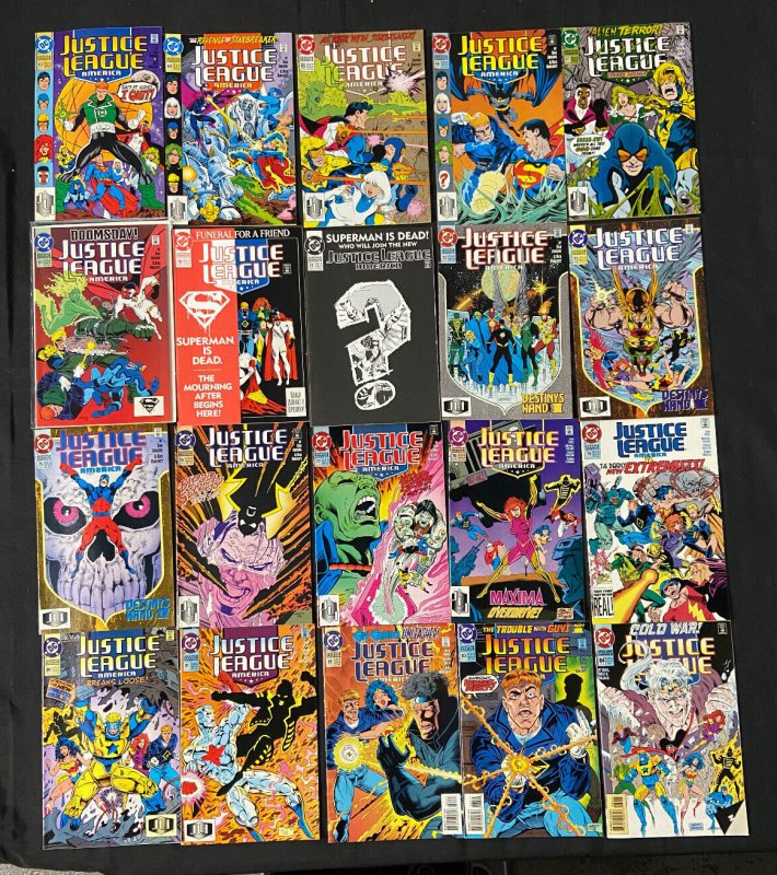 JUSTICE LEAGUE LOT NEAR 100 COMICS KEVIN MAGUIRE, ADAM HUGHES, DAN JURGENS FN/VF
