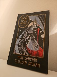 Snow, Glass, Apples •Colleen Doran • Dark Horse Comics • Neil Gaiman • HC