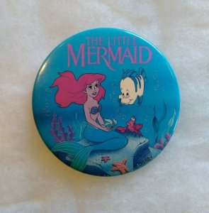 Disney The Little Mermaid Large Button Badge Vintage White Flounder Fish Ariel