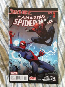The Amazing Spider-Man #11  (2015) Spider-Verse Part 3