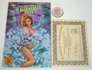 Danger Girl #2 VF/NM dynamic forces omnichrome variant w/COA (5,337 of 10,000)