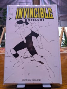 Invincible #1 Undeluxe Cover (2023)