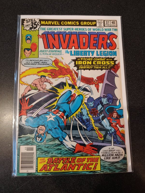 THE INVADERS #37 BRONZE AGE HIGH GRADE VF/NM