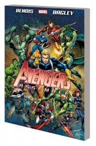 AVENGERS ASSEMBLE BY BENDIS HC - MARVEL COMICS - 2013