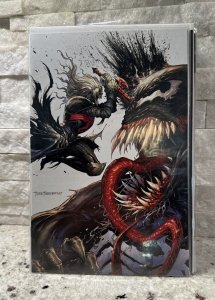 VENOM #28 Tyler Kirkham  Secret Virgin Variant Comic Marvel Rare NM+ Knull