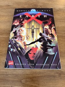 Earth X Marvel's Finest Marvel TPB Graphic Novel Comic Book 10 J379