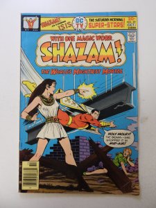 Shazam #25 1st appearance of Isis VG/FN condition