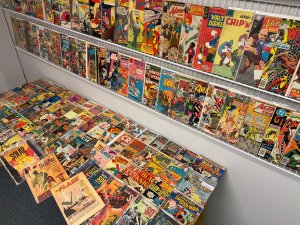 Huge Lot 140+ Low Grade Comics W/ Flash, Fantastic Four, +More! See desc