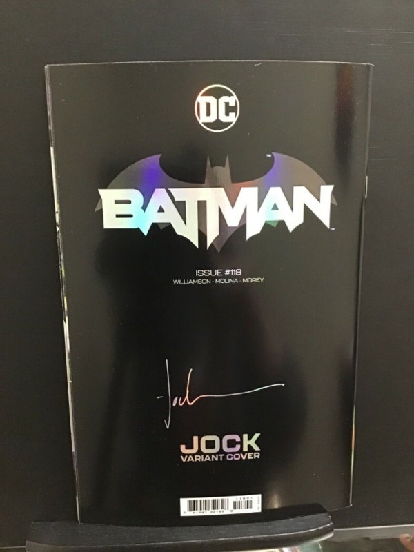 Batman V.3 #118 1:50 Jock Foil Variant 