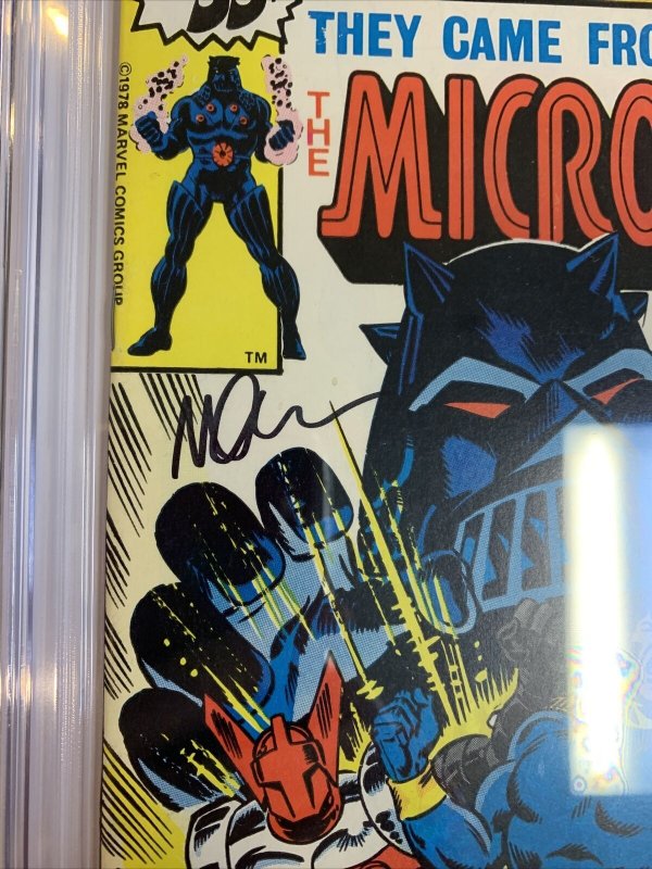 Micronauts (1979) # 1 (CGC 8,0 WP) Signed By Michael Golden | 1st App