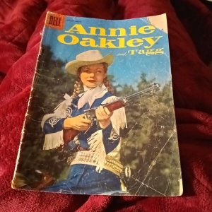 Annie Oakley and Tagg #6 Jan-Mar 1956, Dell comics Silver age western movie star