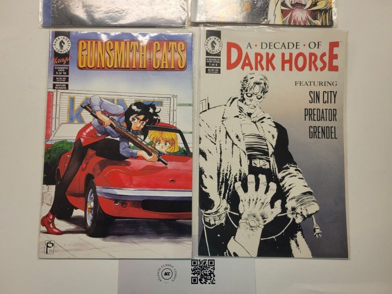 4 Comics #7 Next Men + #1 Dark Horse + #5 Gunsmith Cats + #2 Predator MRF 44 LP4