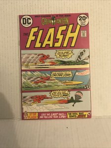 Flash #223 staring the green lantern