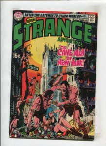 ADAM STRANGE #219 (7.5/8.0) KUBERT!! 1969