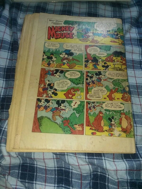 Mickey Mouse Four Color #427 dell comics 1952 The Wonderful Whizzix! Golden age