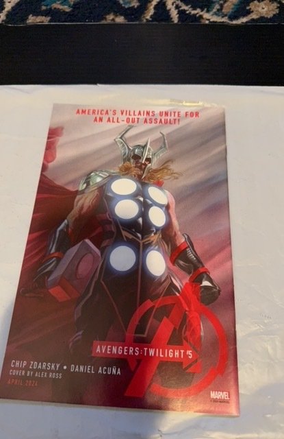 Black Widow & Hawkeye #1 Lau Cover (2024)