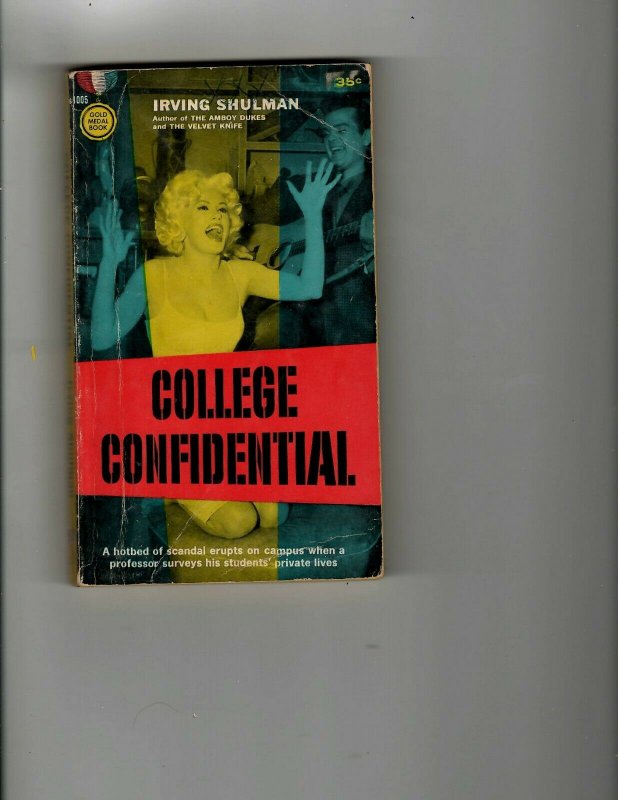 3 Books The Avenger Red Moon College Confidential He's Your Dog Charlie! JK11