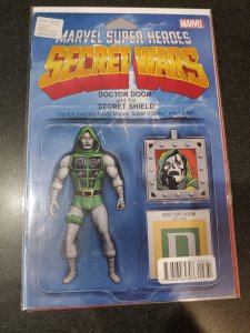 ​Marvel Super Heroes Secret Wars #8 Action Figure Variant DOCTOR DOOM