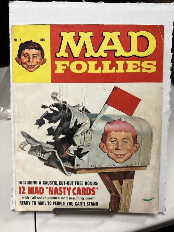 Vintage MAD Follies  No.7 1969 incl. 12 MAD Nasty Cards